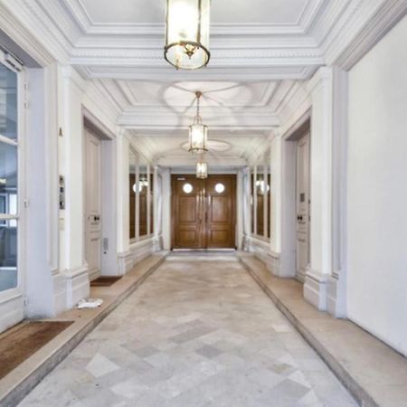 شقة L'Avenue Montaigne باريس المظهر الخارجي الصورة